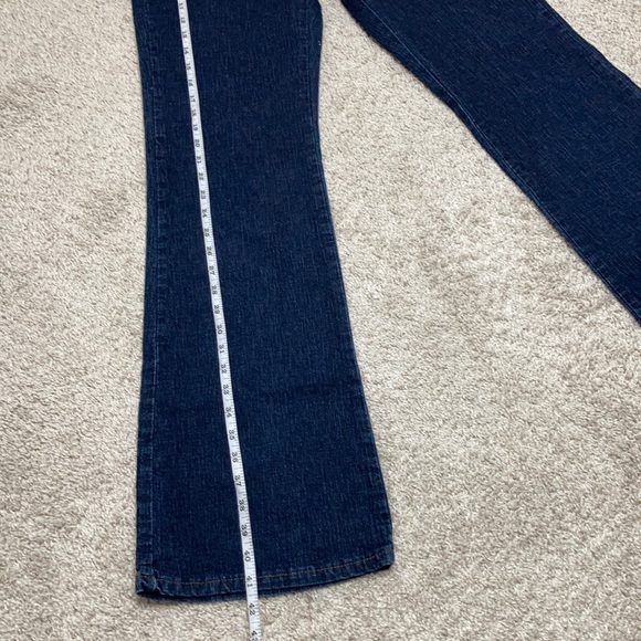 Tommy Hilfiger Flare Jeans 👖- Size 29 - Picture 11 of 16